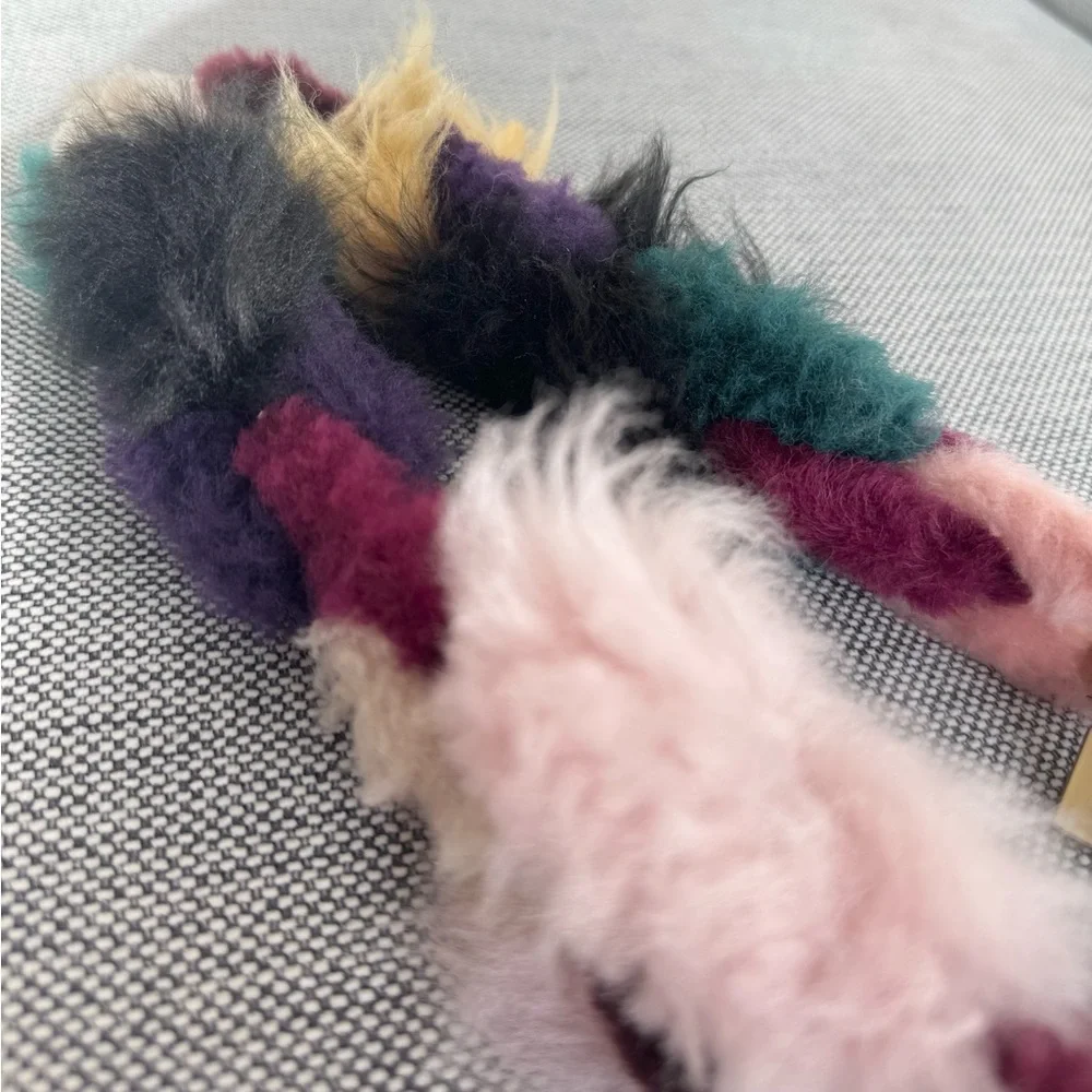 Coach Short Chain Strap In Shearling - Picture 3 of 3